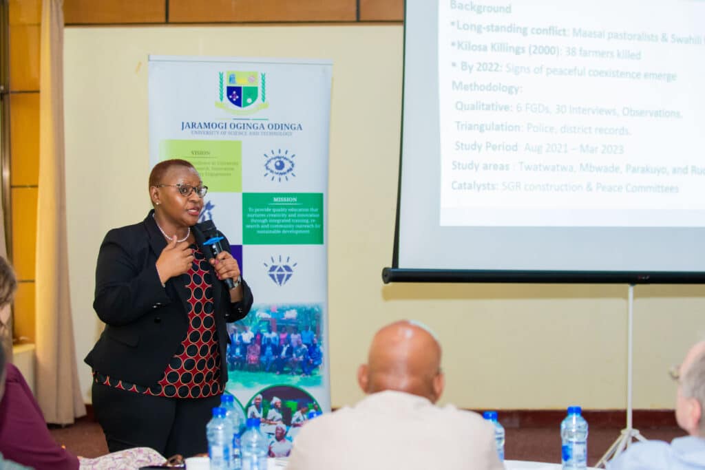 researcher prensenting during a workshop